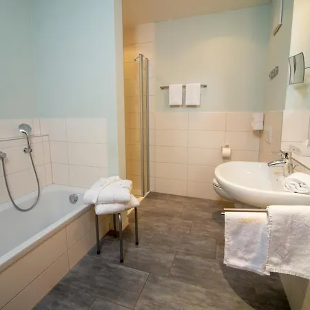 Seehotel Und Schnoeller