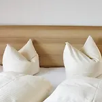 فندق زي أون أبارتمنت شنولر ريدن