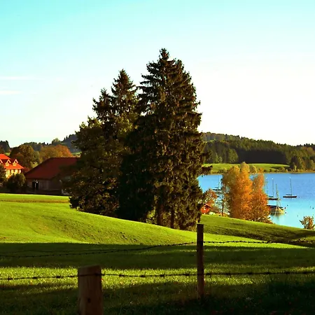 Seehotel Und Schnoeller Rieden am Forggensee